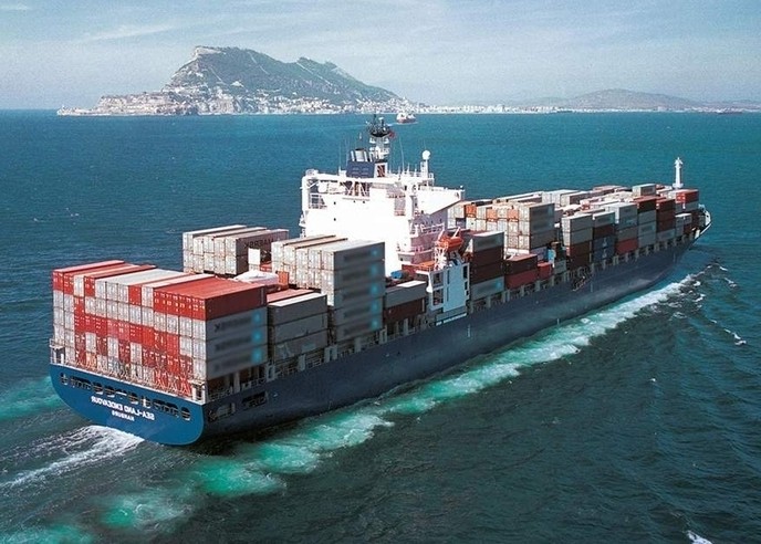 ¿Cuáles son los cobros regulares en los fletes marítimos?