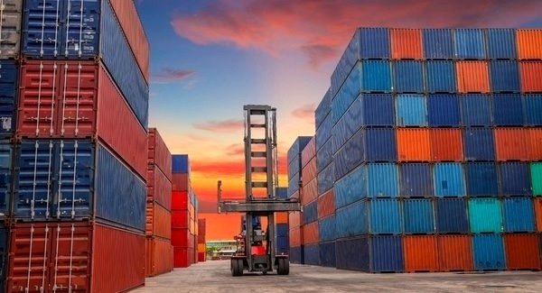 Conoce los tipos de contenedores marítimos para tus envíos de mercancías