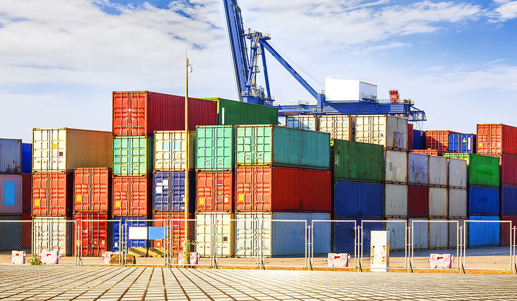 ¿Cuáles son los tipos de contenedores para transporte marítimo?
