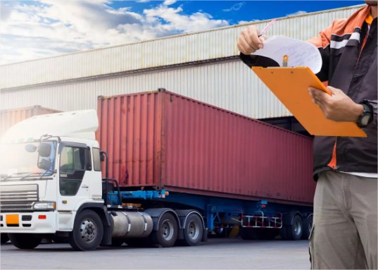 ¿Qué beneficios se obtienen al utilizar un sistema de rastreo en el transporte de mercancías?