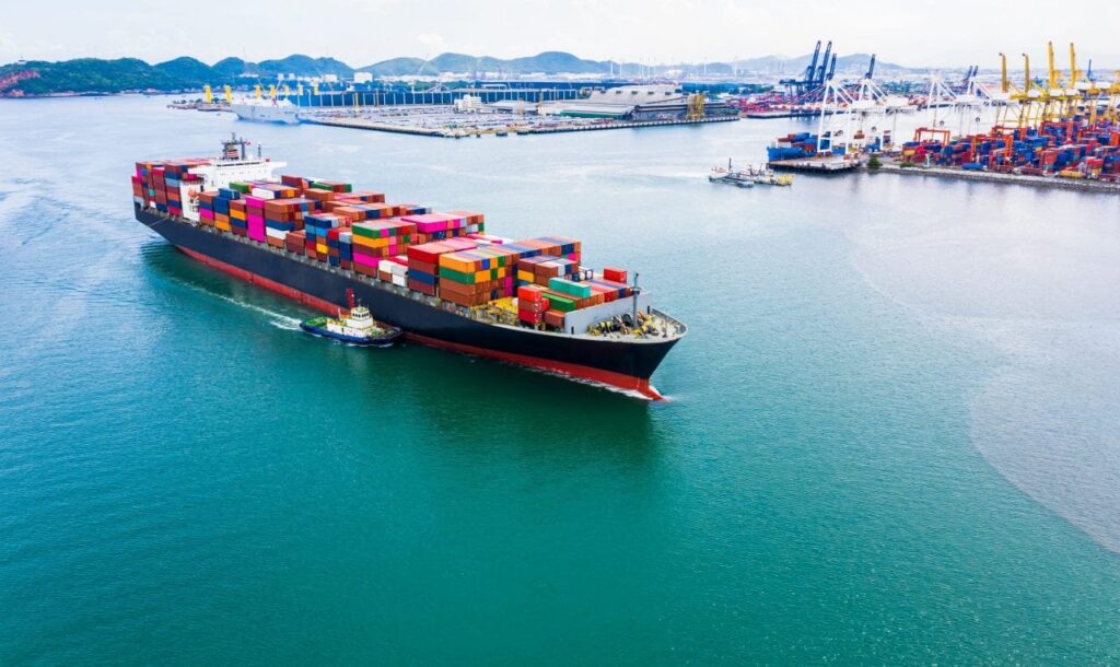 transporte de carga marítima internacional