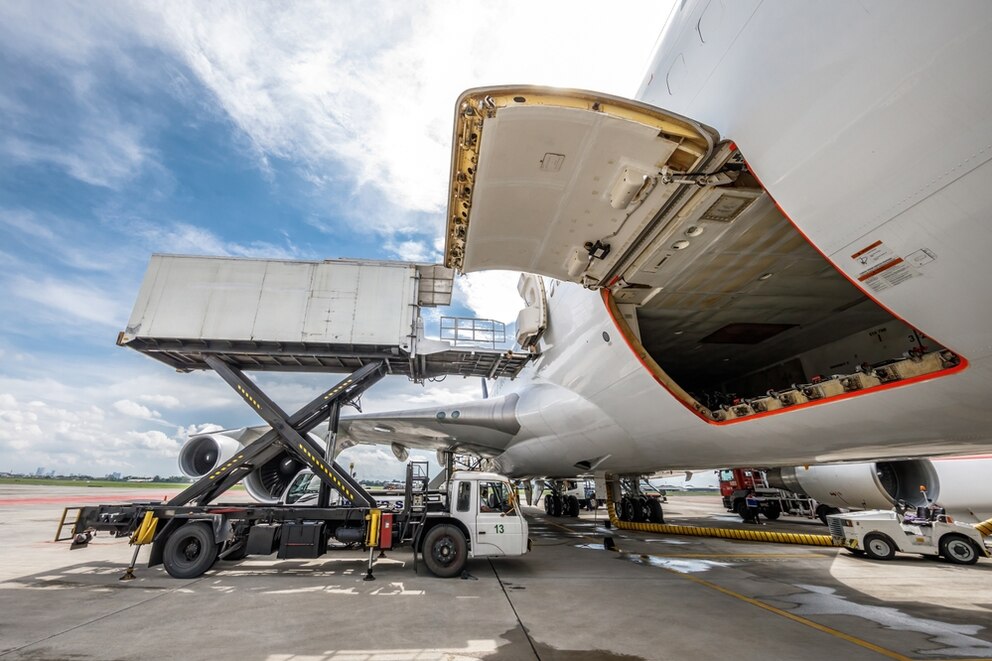 EL IMPACTO DEL CRECIMIENTO DE LA CARGA AÉREA EN EL FUTURO DEL COMERCIO INTERNACIONAL